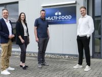 Multi-Food Geschäftsführer Sven Renken (r.) begrüßte Sven Samplatzki (l., TZEW), Jennifer Coordes (WLH) und Thomas Nordmann (Landkreis Harburg).
