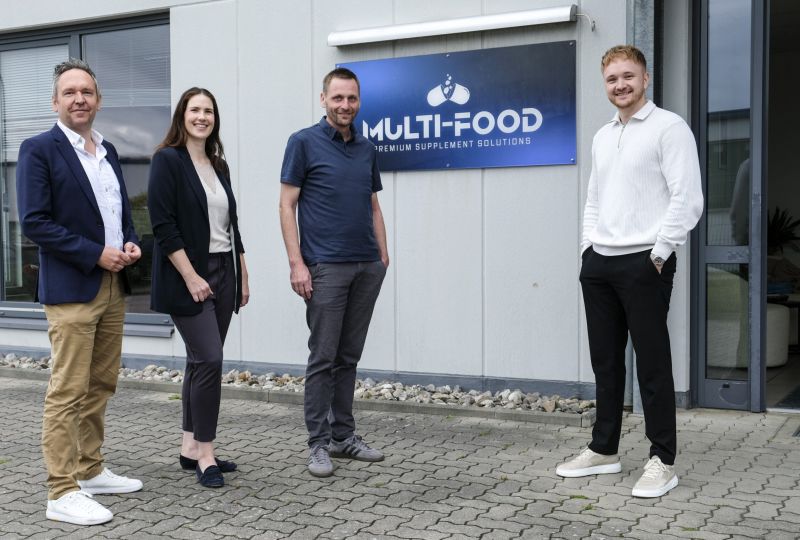 Multi-Food Geschäftsführer Sven Renken (r.) begrüßte Sven Samplatzki (l., TZEW), Jennifer Coordes (WLH) und Thomas Nordmann (Landkreis Harburg).