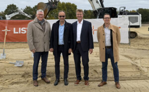 von links nach rechts: Ingo Steinbach (OTG), Bernhard Rückert (bauwo), Jens Wrede (WLH) und Dennis Bender (OTG).